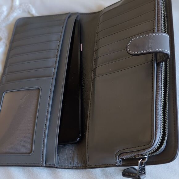 COACH SKINNY WALLET🩶 Gray And Gunmetal - Picture 12 of 16